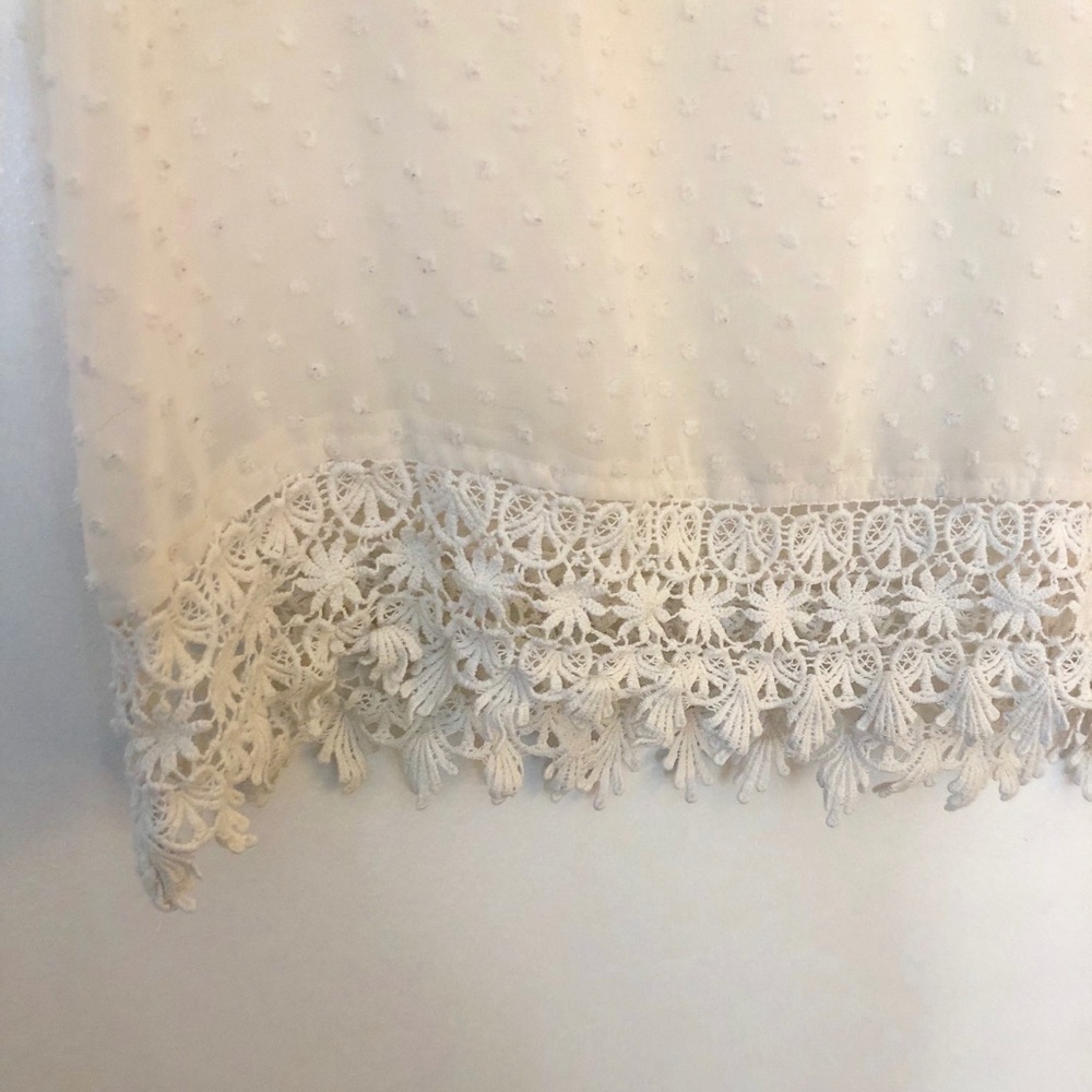 Boho Lace Detail Sleeveless Top - Picture 4 of 5